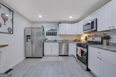 647 Alfred Road NW, Atlanta, GA 30331 - Photo 4