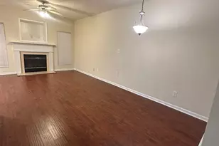 5489 Sierra Tr, South Fulton, GA 30349 - Photo 4