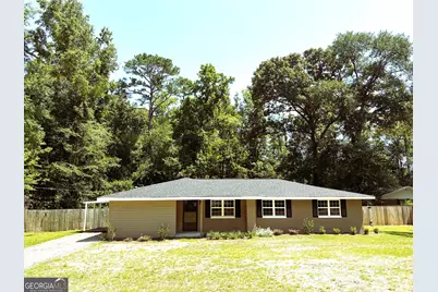 228 Hobbins Drive, Dublin, GA 31021 - Photo 2