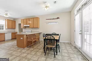 1080 Hunter Rd, Williamson, GA 30292 - Photo 12
