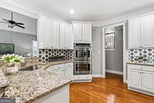 4066 Hill House Rd SW, Smyrna, GA 30082 - Photo 10