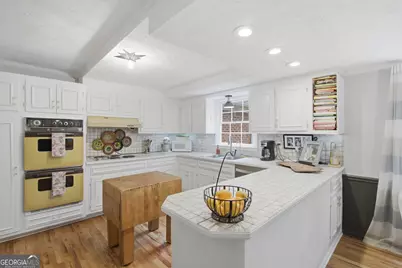 2059 Mountain Creek Drive, Stone Mountain, GA 30087 - Photo 10