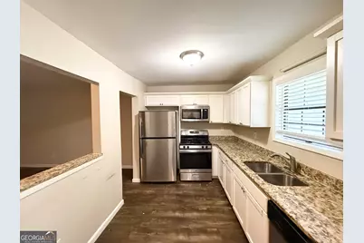 897 S Indian Creek Drive, Stone Mountain, GA 30083 - Photo 2