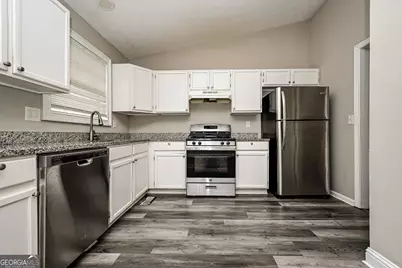 6155 Raleigh Oaks Court, Lithonia, GA 30058 - Photo 6