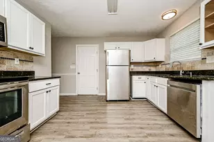 5899 Heritage Park Trail, Lithonia, GA 30058 - Photo 6