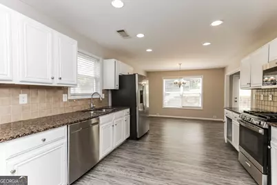 180 Hawken Trail, McDonough, GA 30253 - Photo 6