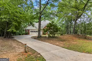 201 Chesterfield Rd, Bogart, GA 30622 - Photo 4