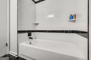 4952 Parkwest Dr, Stone Mountain, GA 30088 - Photo 22