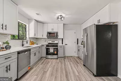 4952 Park West Drive, Stone Mountain, GA 30088 - Photo 12