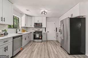 4952 Parkwest Dr, Stone Mountain, GA 30088 - Photo 12