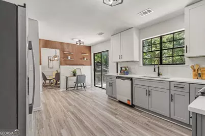 4952 Park West Drive, Stone Mountain, GA 30088 - Photo 10