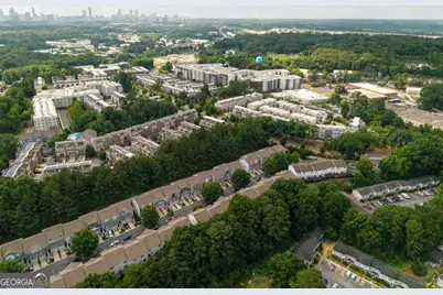 1140 Liberty Parkway NW, Atlanta, GA 30318 - Photo 6
