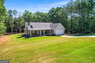 279 Pine Ridge Cir, Winterville, GA 30683 - Photo 2