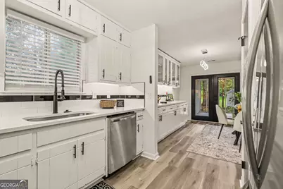 7103 Apache Lane, Riverdale, GA 30274 - Photo 10