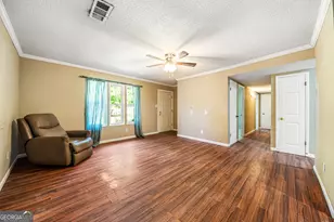 156 Crestwood Dr, Toccoa, GA 30577 - Photo 4