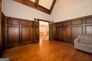 840 Camden Park Ct NE, Atlanta, GA 30342 - Photo 12