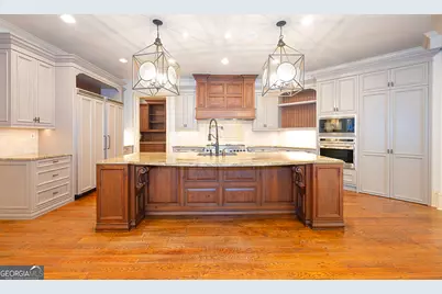 831 Camden Park Court NE, Atlanta, GA 30342 - Photo 14