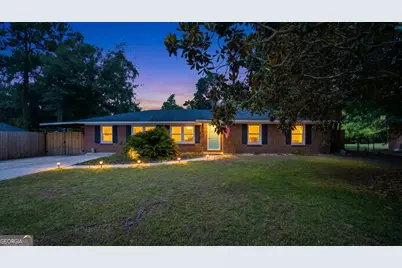 17 Regent Drive, Savannah, GA 31406 - Photo 2