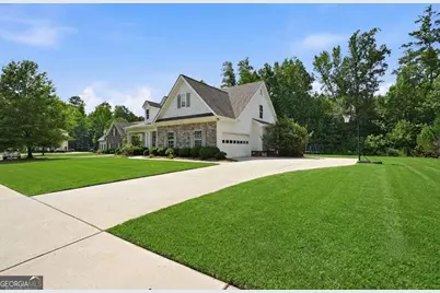 1185 Whitlow Ridge Dr, Bishop, GA 30621 - Photo 4