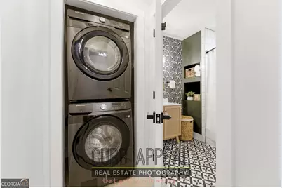 674 Jett Street NW, Atlanta, GA 30318 - Photo 10