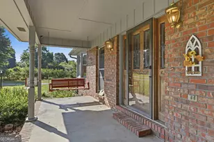71 Poole Cir, Carnesville, GA 30521 - Photo 4