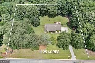 196 Rocky Branch Dr, McDonough, GA 30252 - Photo 2