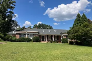 651 Brook Cir, Griffin, GA 30224 - Photo 1