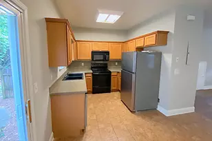 145 Bowen St, Carrollton, GA 30117 - Photo 6