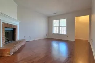4063 Coopers Hill Dr SE, Smyrna, GA 30080 - Photo 4