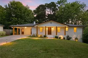 501 Pineview Dr SE, Smyrna, GA 30082 - Photo 1