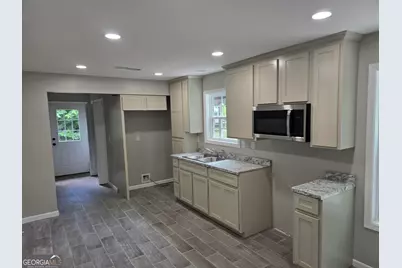 305 Smith Street, Dublin, GA 31021 - Photo 10