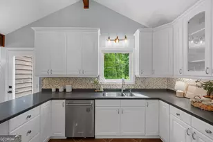 465 Roswell Hills Pl, Roswell, GA 30075 - Photo 14
