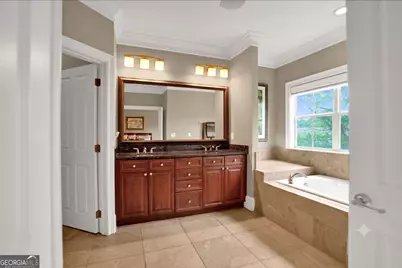 5464 Glenridge View NE, Atlanta, GA 30342 - Photo 10