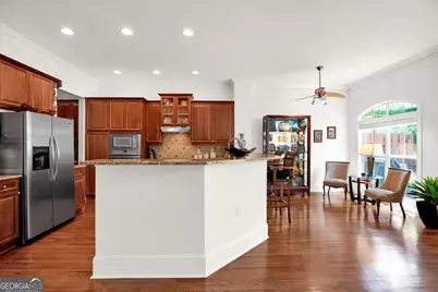 5464 Glenridge View NE, Atlanta, GA 30342 - Photo 6