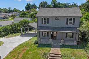 31 Pinson St, Newnan, GA 30263 - Photo 1