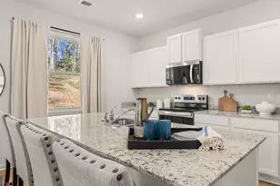 2937 Holden St, Gainesville, GA 30507 - Photo 8