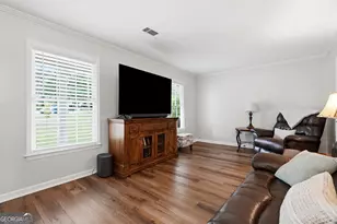 1167 Hutch Ln, Snellville, GA 30078 - Photo 4