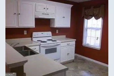 7540 Old Chapel, Atlanta, GA 30349 - Photo 8
