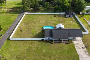 415 Walter St, Odum, GA 31555 - Photo 2