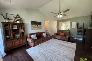 425 Hampton Green Dr, Lagrange, GA 30240 - Photo 8