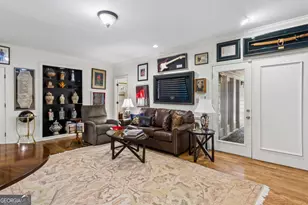 3685 Peachtree Rd NE, Atlanta, GA 30319 - Photo 34