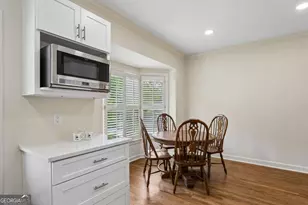 3685 Peachtree Rd NE, Atlanta, GA 30319 - Photo 20