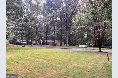 3629 Embry Circle Circle, Atlanta, GA 30341 - Photo 16