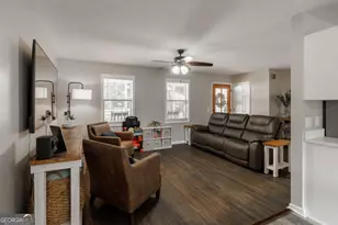 483 Whispering Oaks Dr, Statham, GA 30666 - Photo 6