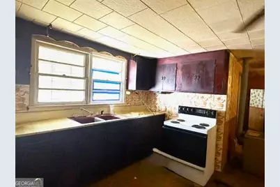547 Central Avenue, Meldrim, GA 31318 - Photo 6