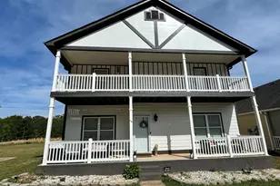70 Kevin Ct, Porterdale, GA 30014 - Photo 2
