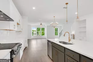 2737 Hallwood Ln, Suwanee, GA 30024 - Photo 10