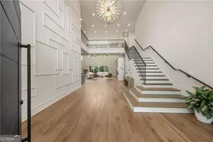 680 Carriage Dr, Sandy Springs, GA 30328 - Photo 4