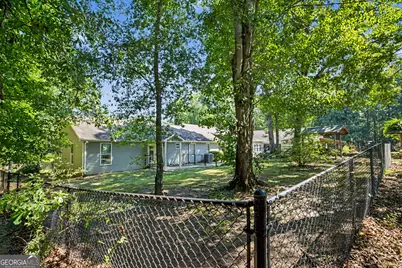 121 Peacock Road, Barnesville, GA 30204 - Photo 10