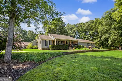 121 Peacock Road, Barnesville, GA 30204 - Photo 6